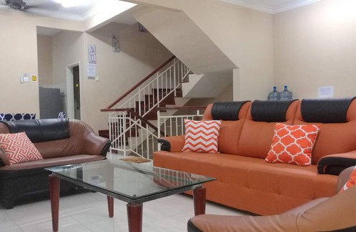 Bandar Puteri Puchong House | 230 m² House ∙ 4 bedrooms ∙ 15 guests