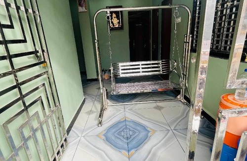 Rajpipla Hotel | 24 m² Hotel ∙ 3 guests