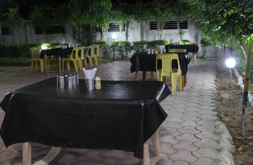 Maheshwar Hotel | 240 m² Hotel ∙ 3 guests