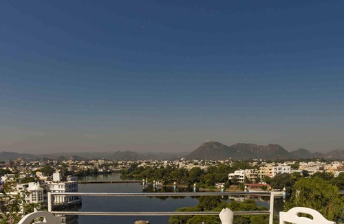 Lake Swaroop Sagar Hostel | 25 m² Hostel ∙ 127 guests