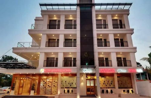 Kanjiramattom Hotel | 250 m² Hotel ∙ 4 guests