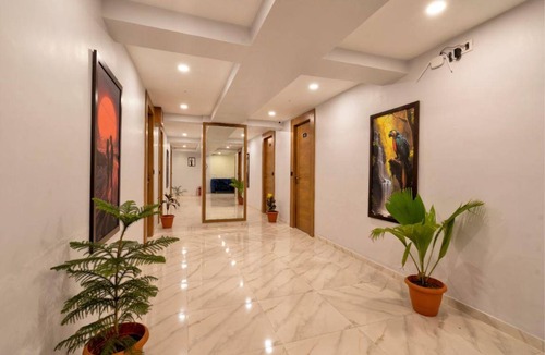 Ahmedabad City Centre Hotel | 250 m² Hotel ∙ 4 guests