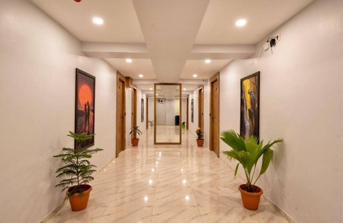 Ahmedabad City Centre Hotel | 250 m² Hotel ∙ 4 guests