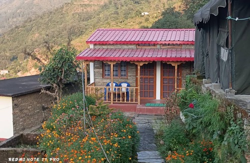 Guptkashi House | 250 m² House ∙ 2 bedrooms ∙ 5 guests