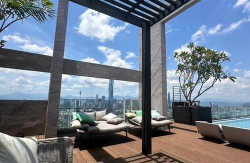 Brickfields Apartment | 252 m² Apartment ∙ 2 guests