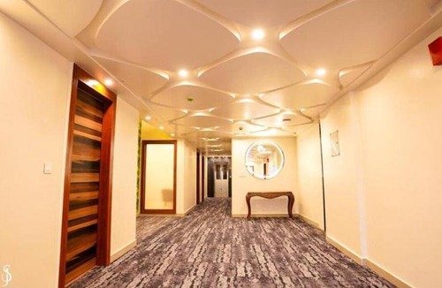 Varanasi Hotel | 26 m² Hotel ∙ 3 guests