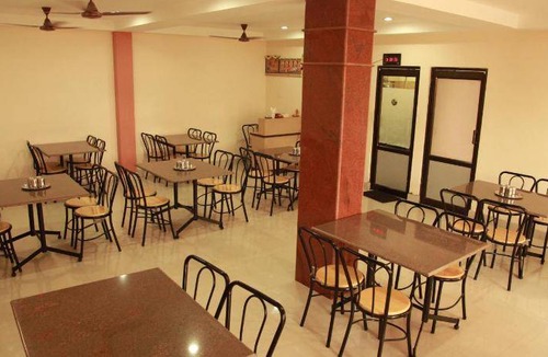 Kumbakonam Hotel | 28 m² Hotel ∙ 7 guests