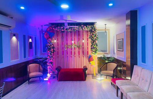 Hazratganj Hotel | 29 m² Hotel ∙ 3 guests