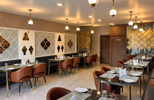 Indore Hotel | 290 m² Hotel ∙ 3 guests
