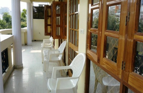 Gomti Nagar Apartment | "2BHK Executive Suite SA5" by Interhome