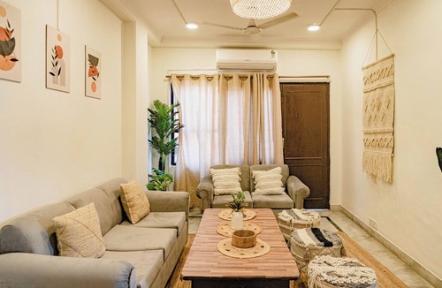 Hauz Khas Village Apartment | 2BHK Jewel by Hauz Khas Fort
