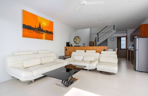 Moo 5 Villa | 3 Bed Seaview Villa 5 mins to beach (A1)
