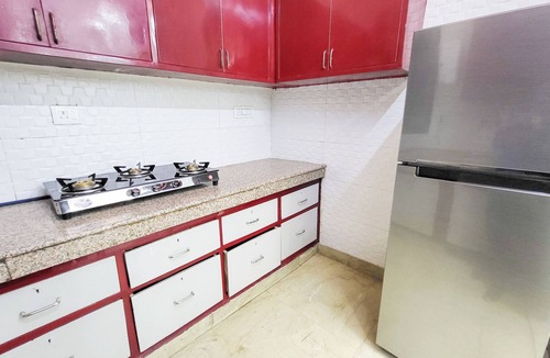 Pashim Vihar Apartment | 3-bedroom apartment in marvelous Delhi with WiFi, AC