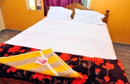 Hampi House | 3-bedroom House in lovely Hampi with AC, WiFi and 3 parking space available