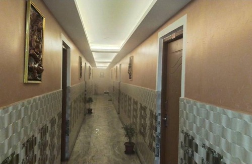 Bagdogra Hotel | 300 m² Hotel ∙ 4 guests