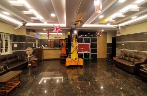 Velankanni Hotel | 300 m² Hotel ∙ 5 guests