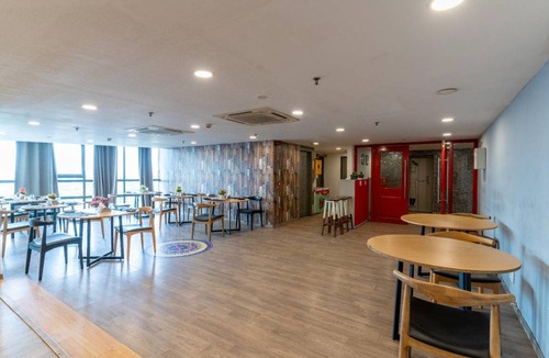 Ahmedabad Hotel | 33 m² Hotel ∙ 3 guests