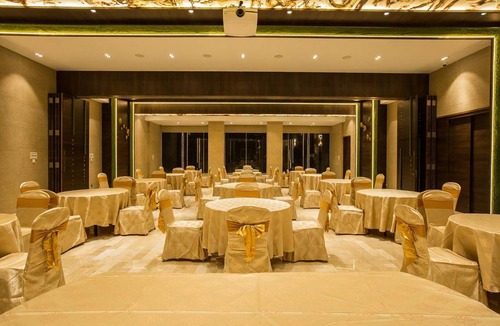 Panchgani Resort | 35 m² Resort ∙ 8 guests