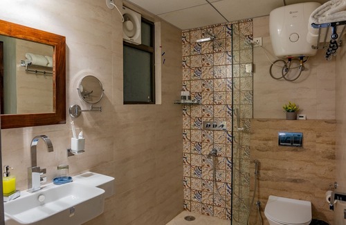 Lalkothi Hotel | 35 Sahakar Suites