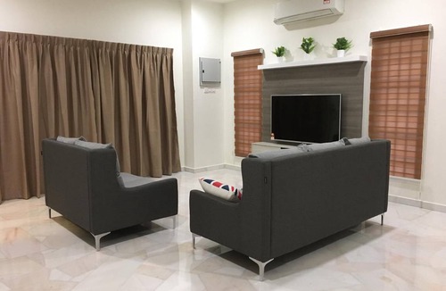 Damansara Utama House | 358 m² House ∙ 6 bedrooms ∙ 12 guests