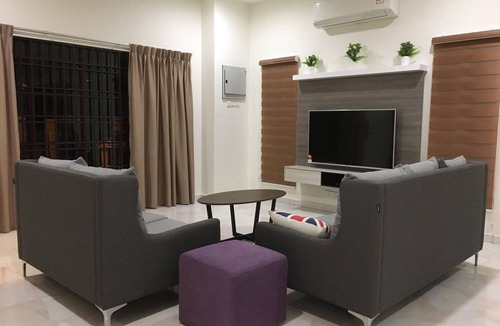 Damansara Utama House | 358 m² House ∙ 6 bedrooms ∙ 12 guests