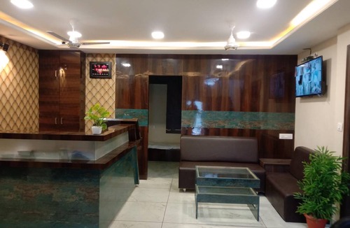 Vadodara Hotel | 360 m² Hotel ∙ 8 guests