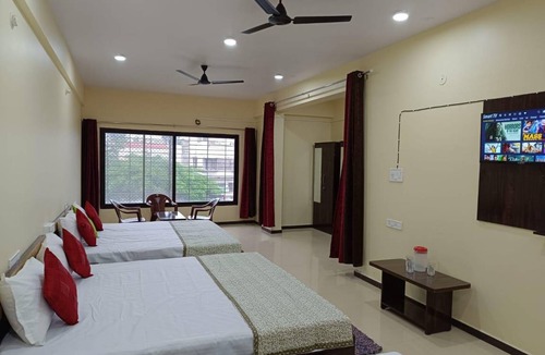 Ujjain House | 367 m² House ∙ 30 guests