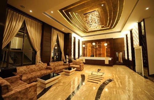 Jabalpur Hotel | 380 m² Hotel ∙ 3 guests