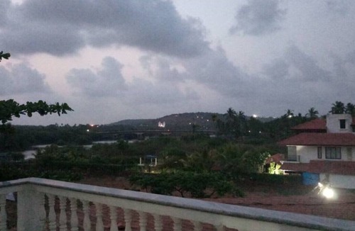 Saunta Vaddo Villa | 3BHK Riverview villa in Candolim 5 minute to Beach