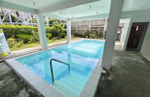 Mandaue Apartment | 3BR Cozy Cabin 3TVs Netflix and Disney with 300mbps Wifi