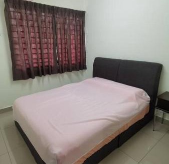 Bukit Jalil House | 3Room 10pax SR Landed Comfy 5 Star Sofa&Bed 4 Parking