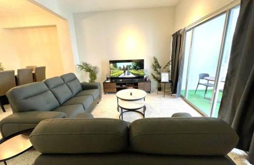 Subang Jaya House | 4-10Pax The Subang Premium House - The Heart Of Subang