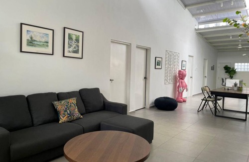 Petaling Jaya House | 400 m² House ∙ 3 bedrooms ∙ 6 guests