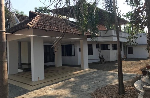 Pallam House | 4000 sq ft spacious lexuary house