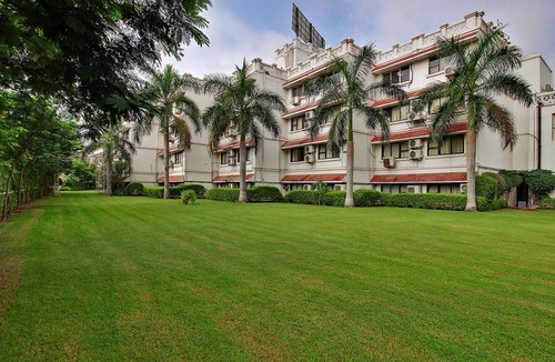 Ahmedabad Resort | 45 m² Resort ∙ 3 guests