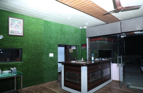 Dehradun Resort | 45 m² Resort ∙ 6 guests