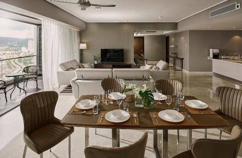Kampung Datuk Keramat Apartment | 473 m² Serviced apartment ∙ 5 bedrooms ∙ 127 guests