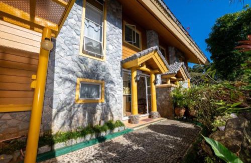 Baguio Villa | 4Bedroom Solo Whole Villa inside Camp John Hay