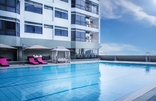 Bukit Bintang House | 5 min walk to Pavilion KL. 20 pax max. Spacious 4-bedroom condo in Kuala Lumpur