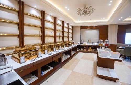Varanasi Hotel | 50 m² Hotel ∙ 4 guests
