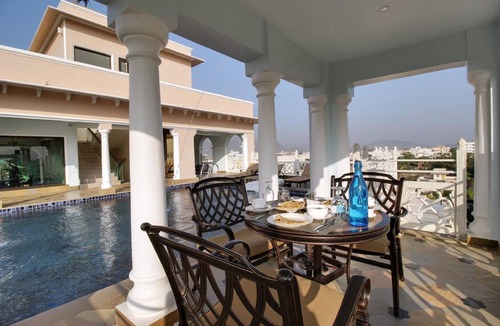 Shavri Colony Hotel | 500 m² Hotel ∙ 3 guests