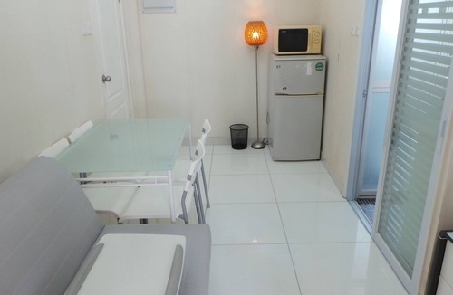 Yau Tsim Mong House | [509NR]Modern 2BR, Nathan Road, 6 pax, pocket wifi, near Yau Ma Tei MTR