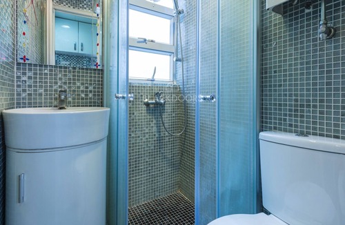 Yau Tsim Mong House | [509NR]Modern 2BR, Nathan Road, 6 pax, pocket wifi, near Yau Ma Tei MTR