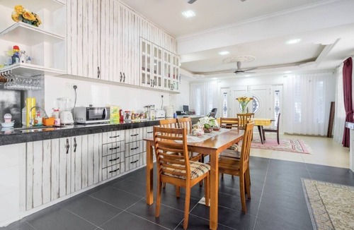 Bandar Baru Bangi House | 5R5B Spacious Semi D House for Family