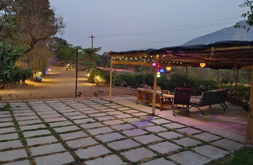 Bajarwadi House | 60 m² Bungalow ∙ 2 bedrooms ∙ 10 guests