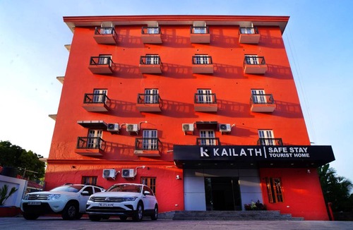 Tiruvalla Hotel | 60 m² Hotel ∙ 2 bedrooms ∙ 4 guests