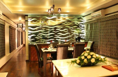 Alappuzha Boat Rental | 60 m² Houseboat ∙ 7 bedrooms ∙ 18 guests
