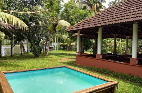 Alappuzha Resort | 60 m² Resort ∙ 4 guests