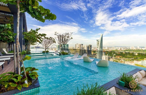 Mid Valley City Apartment | 62 m² Apartment ∙ 1 bedroom ∙ 4 guests