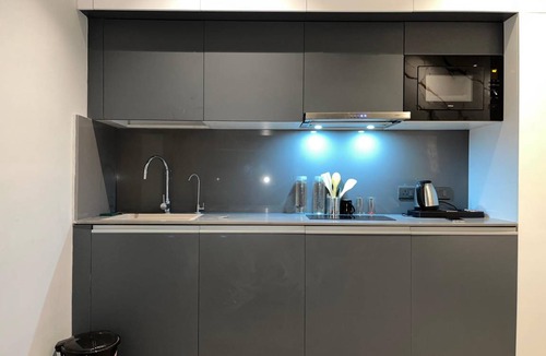 Noida Apartment | 645 m² Serviced apartment ∙ 2 guests